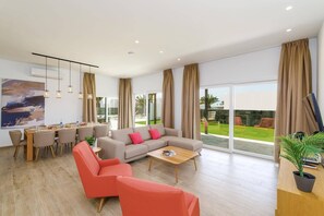 Smart TV, table tennis - Villa Tirma by Villa Plus (Playa Blanca)