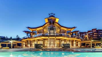 Seasonal outdoor pool
