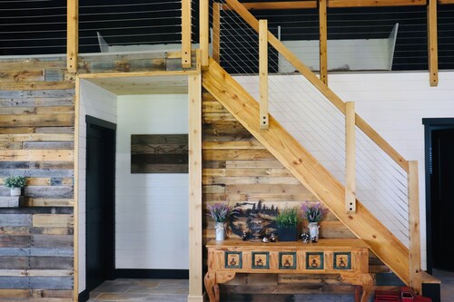 Charming farmhouse in tranquil Punta Gorda with AC