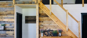 Charming farmhouse in tranquil Punta Gorda with AC