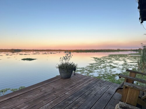 Charming farmhouse in tranquil Punta Gorda with AC