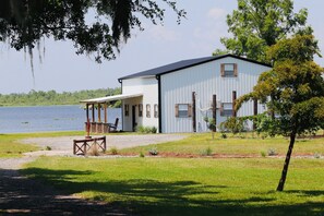 Exterior - Charming farmhouse in tranquil Punta Gorda with AC (Punta Gorda)