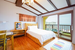 Free WiFi, bed sheets - New Beachscape (Jeju City)