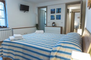 2 bedrooms, desk, iron/ironing board, free WiFi - Casa del Cocciaro - independent apartment in the old town, on ground floor (Città della Pieve)