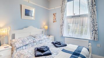 3 bedrooms, free WiFi, bed sheets