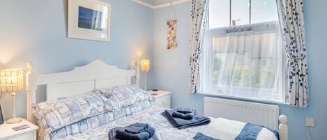 3 bedrooms, free WiFi, bed sheets