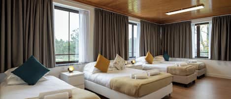 Kamar Keluarga (5 people) | Kedap suara, Wi-Fi gratis, dan seprai linen