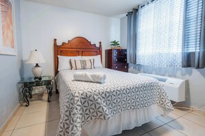 3 dormitorios, tabla de planchar con plancha, wifi y ropa de cama