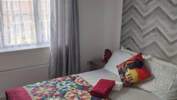 3 bilik tidur, seterika/papan seterika, Wi-fi percuma, cadar katil