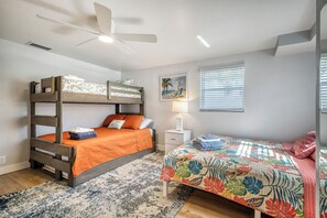2 Schlafzimmer, Bügeleisen/Bügelbrett, Reisekinderbett, kostenloses WLAN