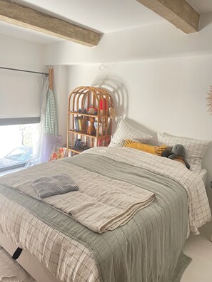 3 室のベッドルーム、WiFi、ベッドシーツ