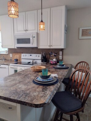 Microwave, oven, stovetop, dishwasher - Beautiful Beach house by boat ramp, Boat Parking ,POOL , large home & Garage (Panama City Beach)