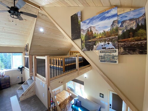 Alaskan cabin retreat
Close to the beach and world famous kenai river