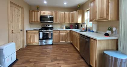 Alaskan cabin retreat
Close to the beach and world famous kenai river