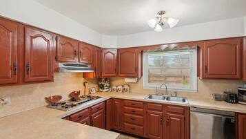 Fridge, microwave, oven, dishwasher