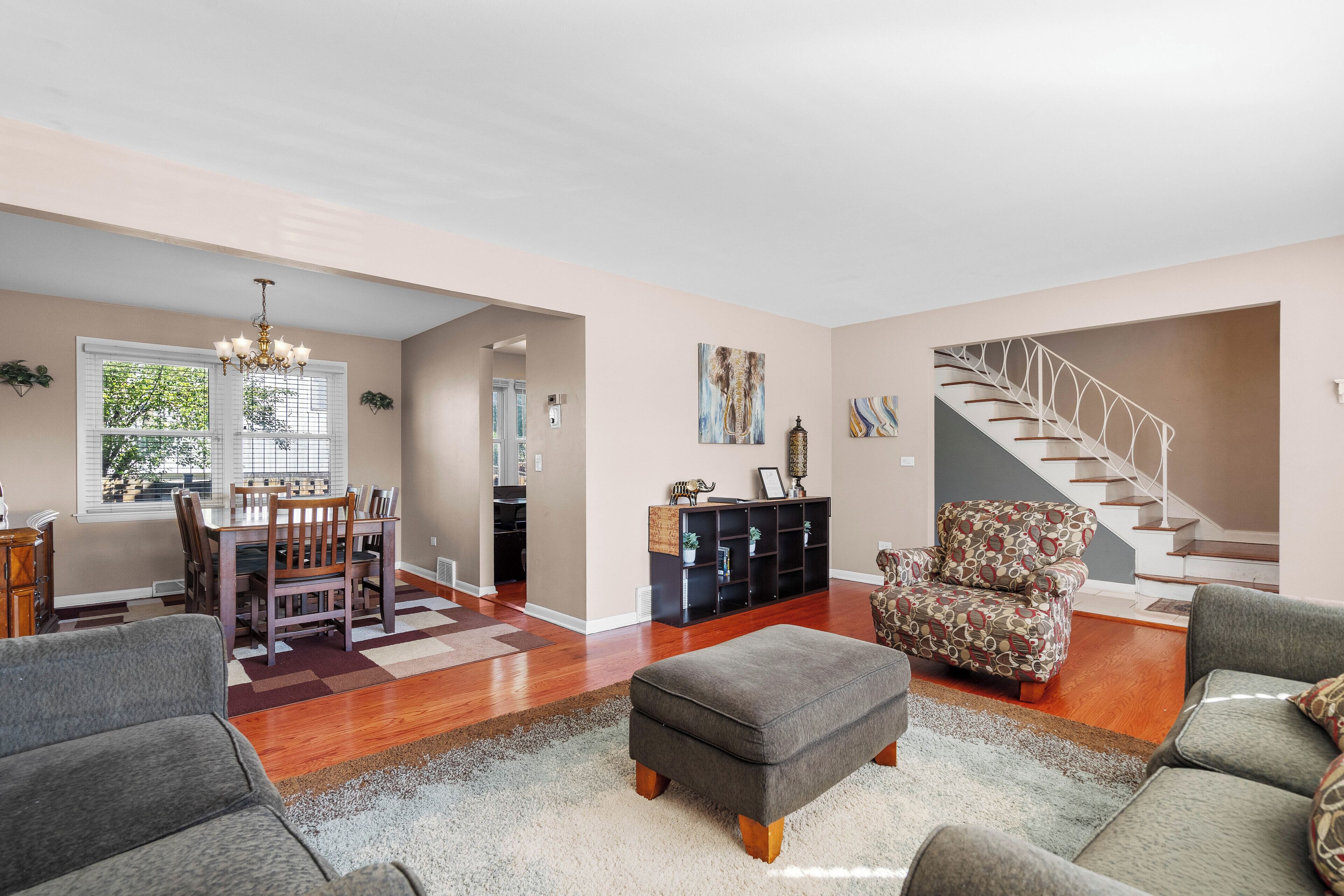 Smart TV, fireplace, offices