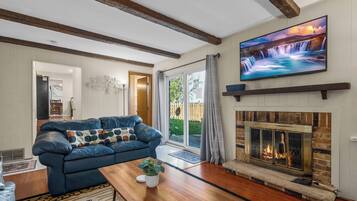 Smart TV, fireplace, offices