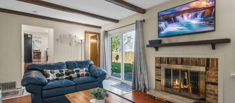 PROMO 10% WEEKLY 15% MONTHLY DISCOUNT 2-Car Garage Cal King Bed Fenced Yard