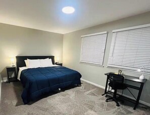 3 bedrooms, desk, iron/ironing board, travel cot