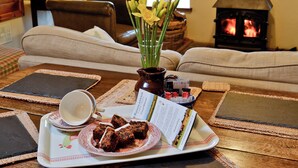 Interior - 1 bedroom accommodation in Betws Y Coed (Betws Y Coed)