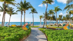 Unclassified image, 3 of 34, button - Ring in the New Year in Style: Book your 2BR at Garza Blanca Cancun! (Cancún)