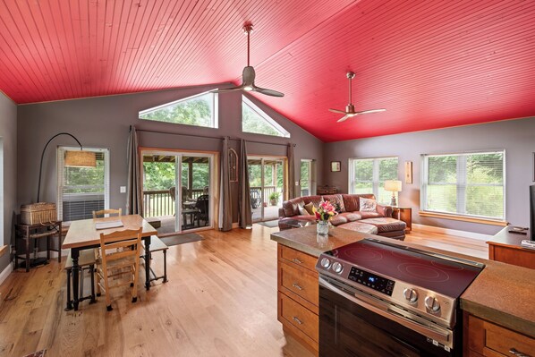 Interior - Cozy cottage with PRIVATE hot tub and year round pool. (Lovingston)