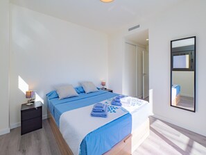 1 soverom, strykejern/-brett, wi-fi (inkludert) og sengetøy