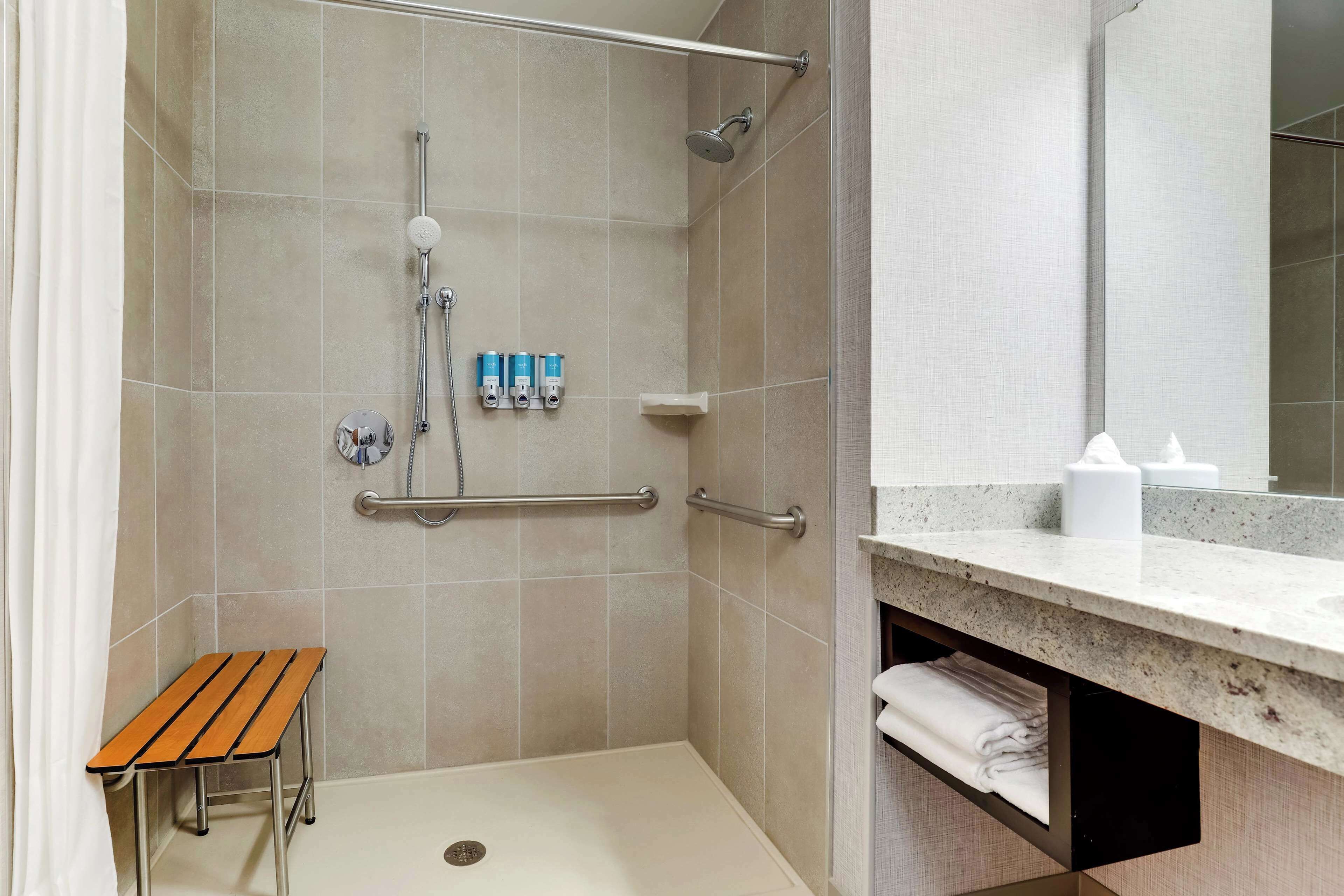 Photo - Drury Plaza Hotel Savannah Pooler