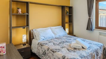 2 camere, ferro/asse da stiro, Wi-Fi gratuito