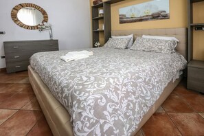 2 Schlafzimmer, BĂŒgeleisen/BĂŒgelbrett, kostenloses WLAN