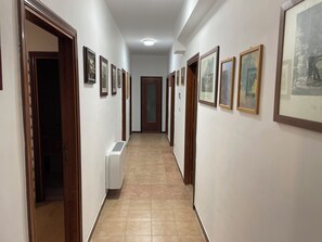 Interior - Apartment in quiet residential area overlooking the salt marsh (Margherita di Savoia)