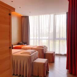 Sauna, hot tub, steam room, mud baths, Thai massages, reflexology