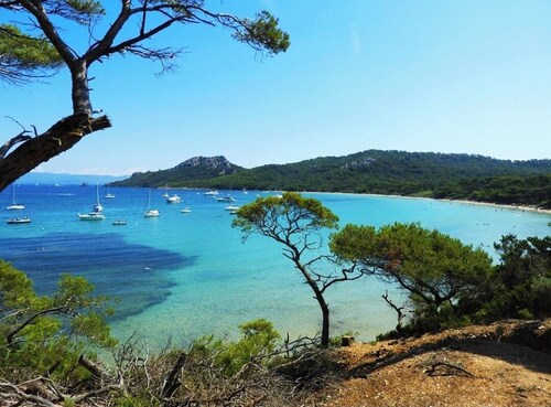 Belle Villa au calme à 8 minutes des plages & Centre