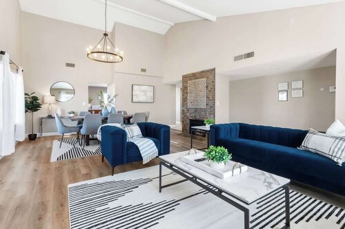 BRAND NEW Pickleball Paradise: Pool & Games, Fun!