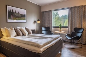 Tweepersoonskamer | Een bureau, een laptopwerkplek, gratis wifi