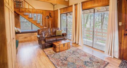 Treehouse - A cabin in the canopies at Stag Leap Cabins!