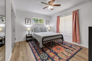 3 chambres, fer et planche Ă repasser, Wi-Fi gratuit, draps fournis