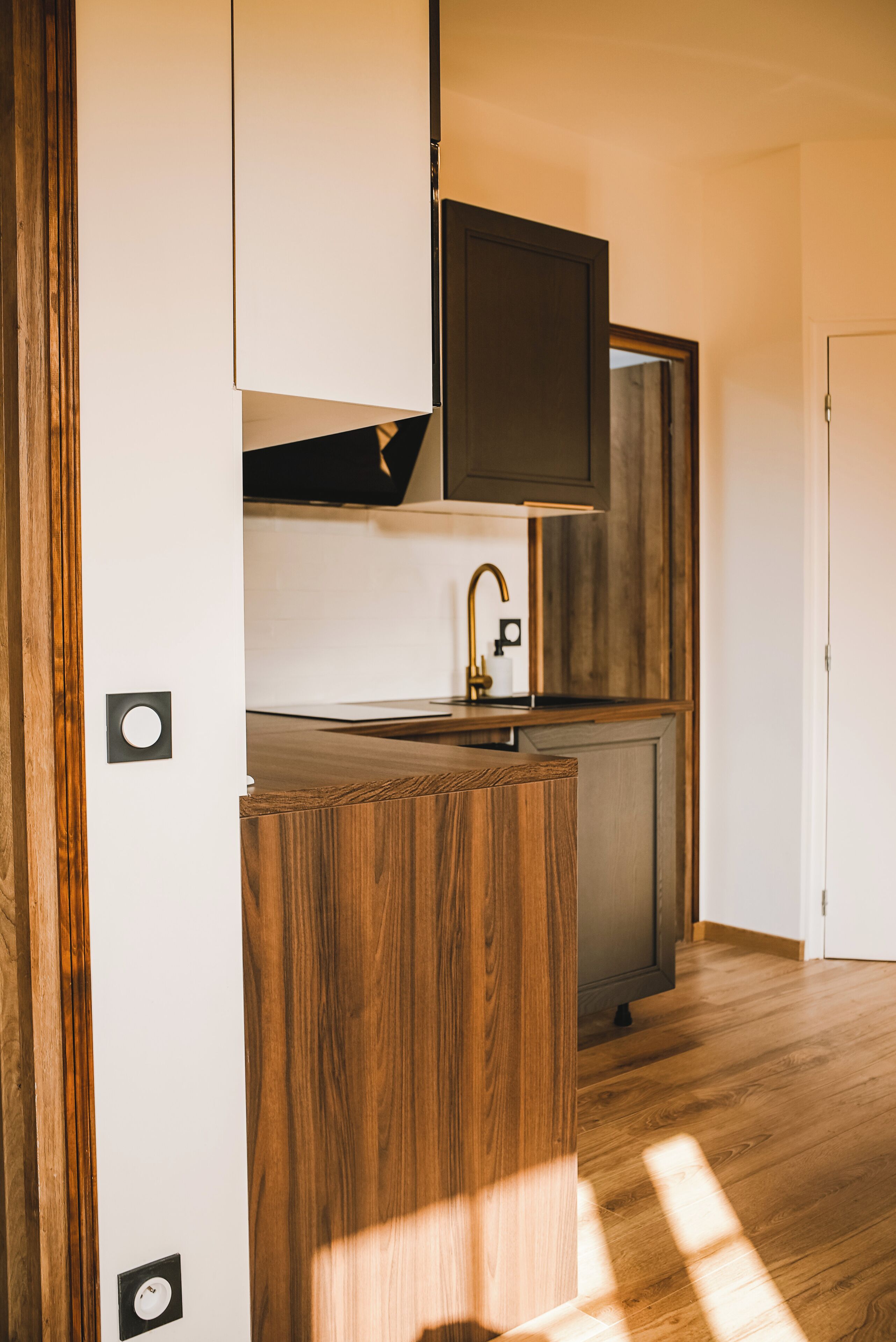 Junior-Apartment | Eigene Küche | Espressomaschine, Wasserkocher, Küchenrolle