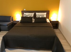 2 bedrooms, WiFi, bed sheets