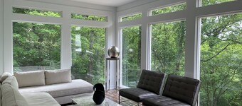 CHATEAU VILLA, seats on 7 acres, secluded, minutes from Truist Baseball Stadium