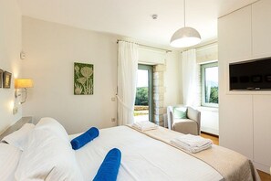 2 Schlafzimmer, Zimmersafe, Bügeleisen/Bügelbrett, kostenloses WLAN