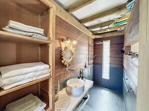 Hair dryer, towels