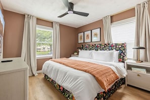 4 bedrooms, free WiFi, bed sheets
