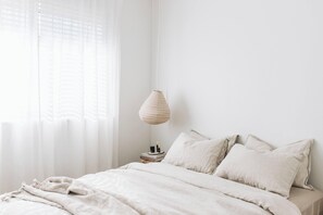 2 soverom, strykejern/-brett, wi-fi og sengetøy