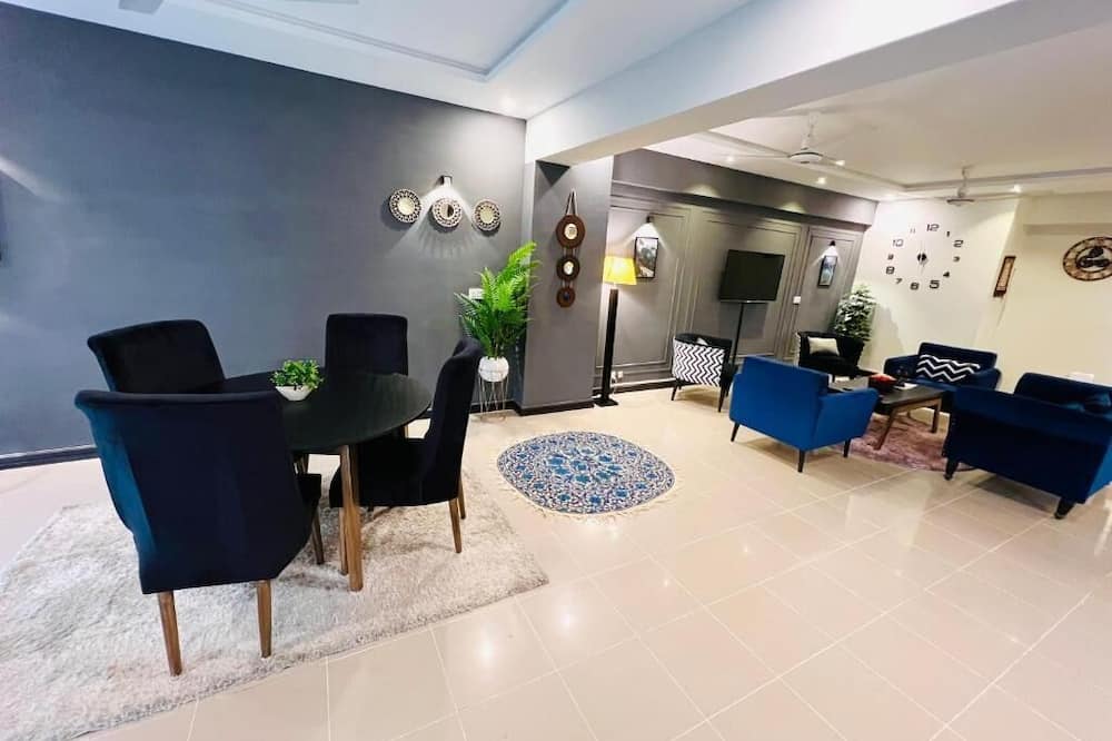 Freddys luxury apartments