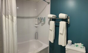 Superior Room | Bathroom | Combined shower/tub, hair dryer, towels, soap
