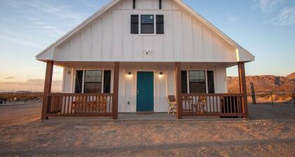 A-Frame On The Rocks! *RV CONNECTION ONSITE*