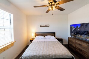 2 bedrooms, iron/ironing board, WiFi, bed sheets