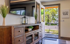 Interior - Beautiful NEW home close to downtown Cody! Sleeps up to 8. (Cody)