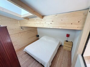 5 bedrooms, WiFi, bed sheets - Chalet Familial Dans les Monts D'ardèche (La Souche)